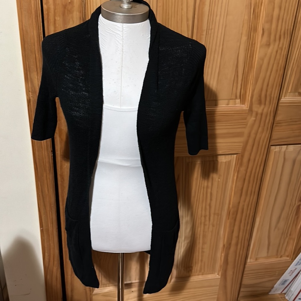 BANANA REPUBLIC SHORT SLEEVE BLACK OPEN CARDIGAN XS NEVER WORN NO TAGS
